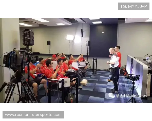 MotoGP赛季新动态：顶级车手与新技术带来赛道激烈竞争