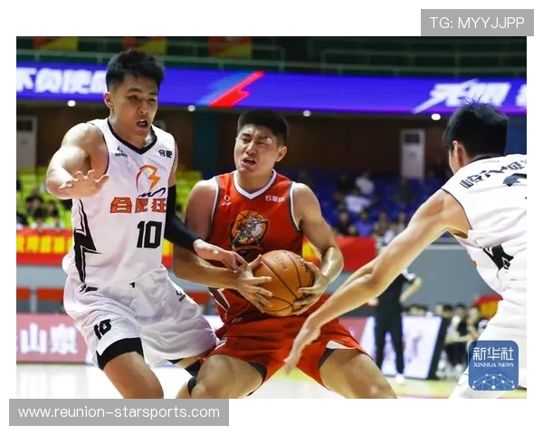 中国篮球联赛新赛季开幕 多支强队补强阵容力争总冠军